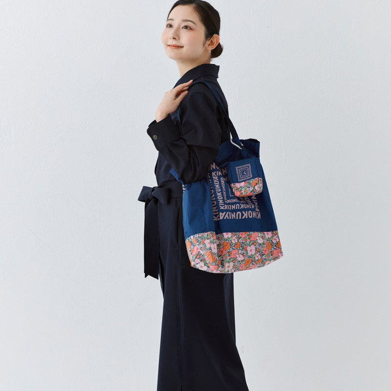 LIBERTY FABRICS】紀ノ国屋 リバティプリント エコバッグ ネイビー